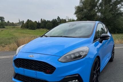 Ford Fiesta 39.500 km 22.490 &euro; Fürth 90768