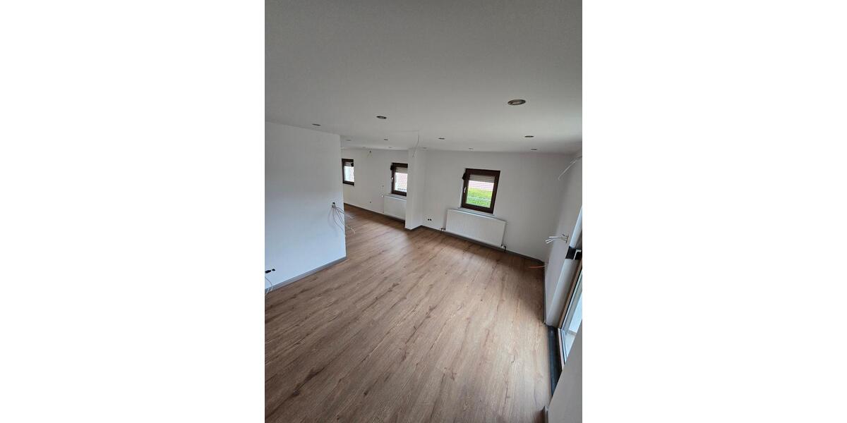 Einfamilienhaus Wendelstein - 1 Zimmer, 90 m&sup2;, 1.300&euro; | Angebot:25872934