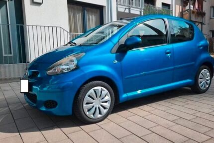 Toyota Aygo (X) 121.000 km 1.850 &euro; Nürnberg 90429