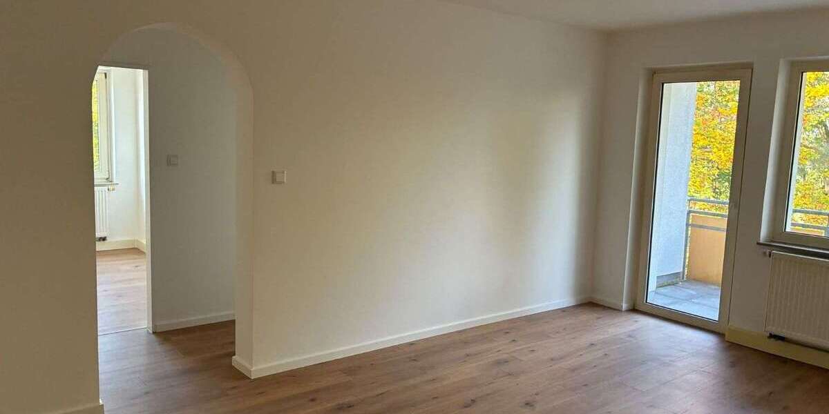 Etagenwohnung Bubenreuth - 3 Zimmer, 77 m&sup2;, 950&euro; | Angebot:27665906