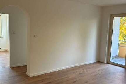 Wohnung Bubenreuth - 3 Zimmer, 77 m&sup2;, 950&euro; | Angebot:27665906
