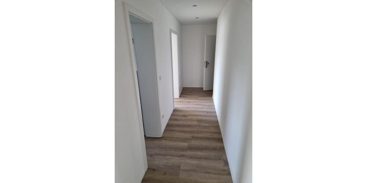 Etagenwohnung Neustadt an der Aisch - 3 Zimmer, 75 m&sup2;, 1.050&euro; | Angebot:25971873