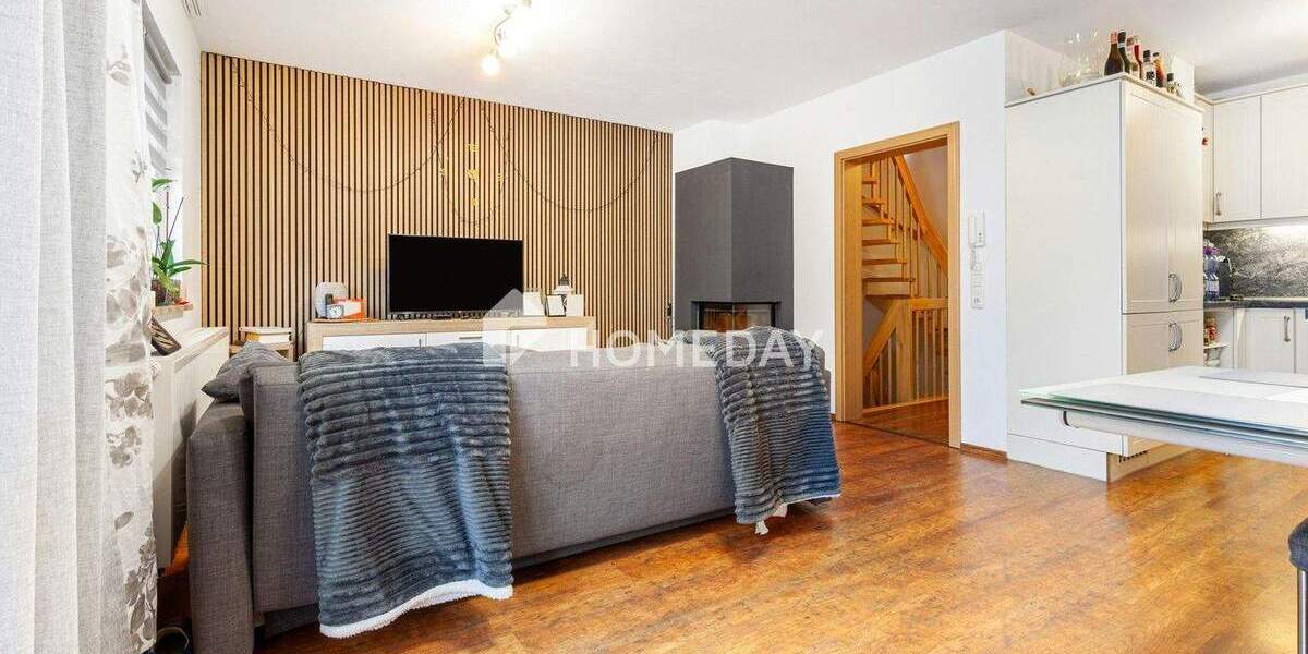 Doppelhaushälfte Erlangen Büchenbach - 8 Zimmer, 111 m&sup2;, 720.000&euro; | Angebot:25737636