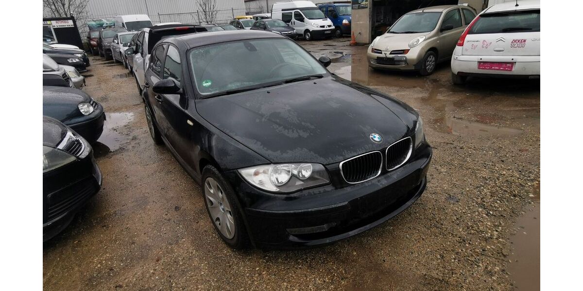 BMW 118 243.000 km 2.550 &euro; Fürth 90763