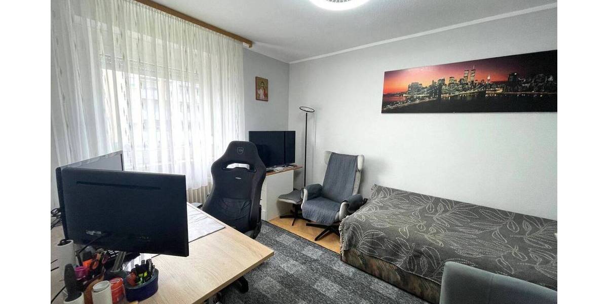 Etagenwohnung Nürnberg Schoppershof - 4 Zimmer, 95 m&sup2;, 250.000&euro; | Angebot:25996007