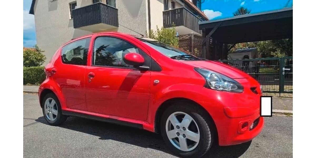 Toyota Aygo (X) 122.000 km 1.999 &euro; Nürnberg 90419