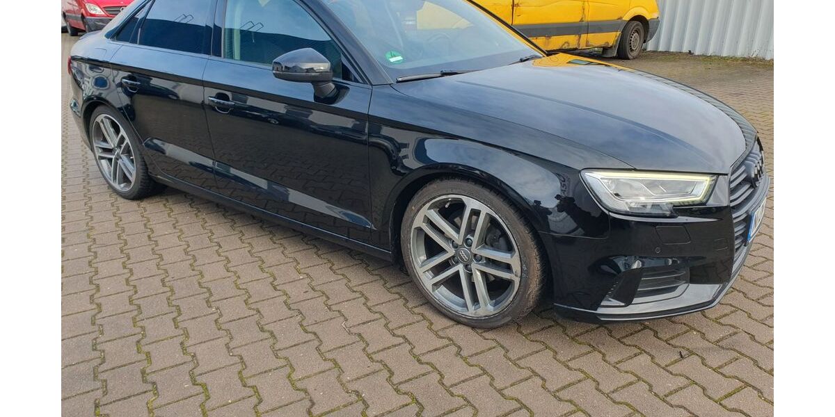 Audi A3 98.000 km 19.490 &euro; Nürnberg 90431