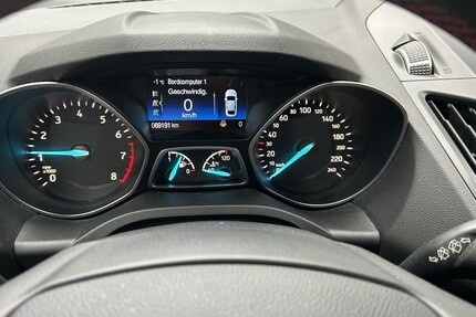 Ford Kuga 70.000 km 15.900 &euro; Zirndorf 90513