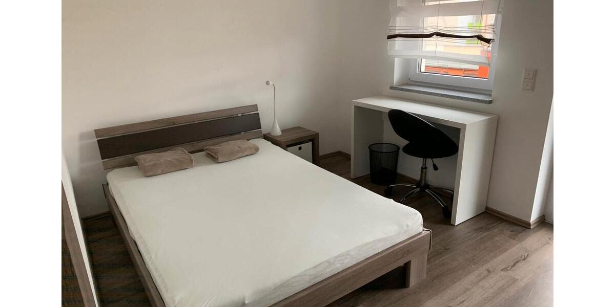 Etagenwohnung Nürnberg Gibitzenhof - 3 Zimmer, 90 m&sup2;, 1.300&euro; | Angebot:25978815