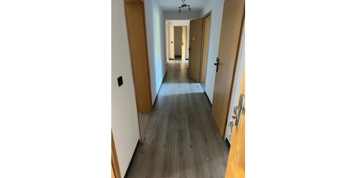 Etagenwohnung Nürnberg Muggenhof - 4 Zimmer, 82 m&sup2;, 1.230&euro; | Angebot:26819201