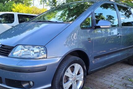 Seat Alhambra 243.100 km 3.900 &euro; Nürnberg 90431