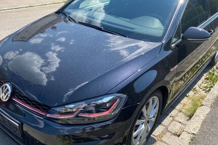 VW Golf 90.200 km 18.000 &euro; Nürnberg 90475
