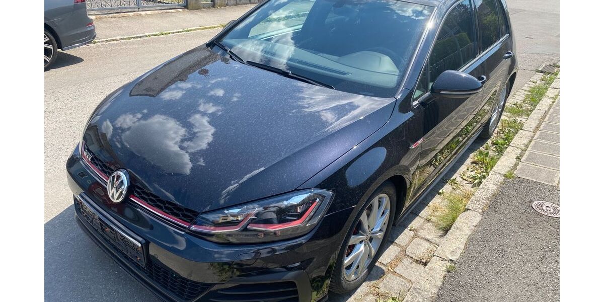 VW Golf 90.200 km 18.000 &euro; Nürnberg 90475