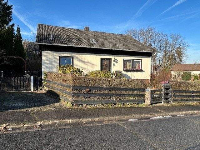 Einfamilienhaus Weisendorf Reuth - 4 Zimmer, 101 m&sup2;, 330.000&euro; | Angebot:25671226