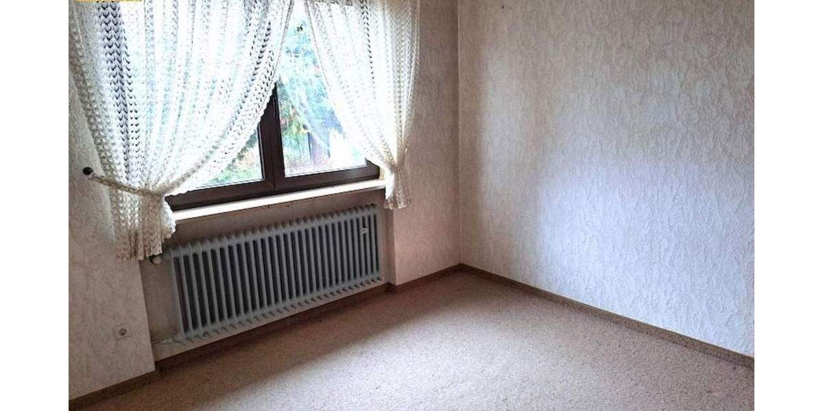 Reihenmittelhaus Nürnberg Weiherhaus - 5 Zimmer, 146 m&sup2;, 470.000&euro; | Angebot:25735708