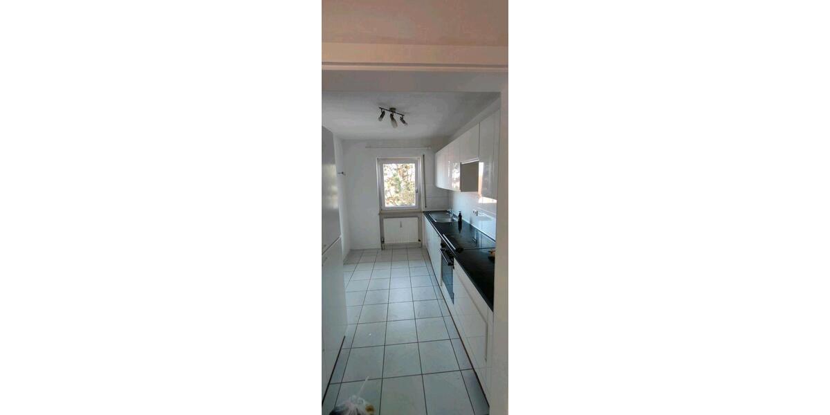 Etagenwohnung Oberasbach - 2 Zimmer, 90 m&sup2;, 1.250&euro; | Angebot:26498632