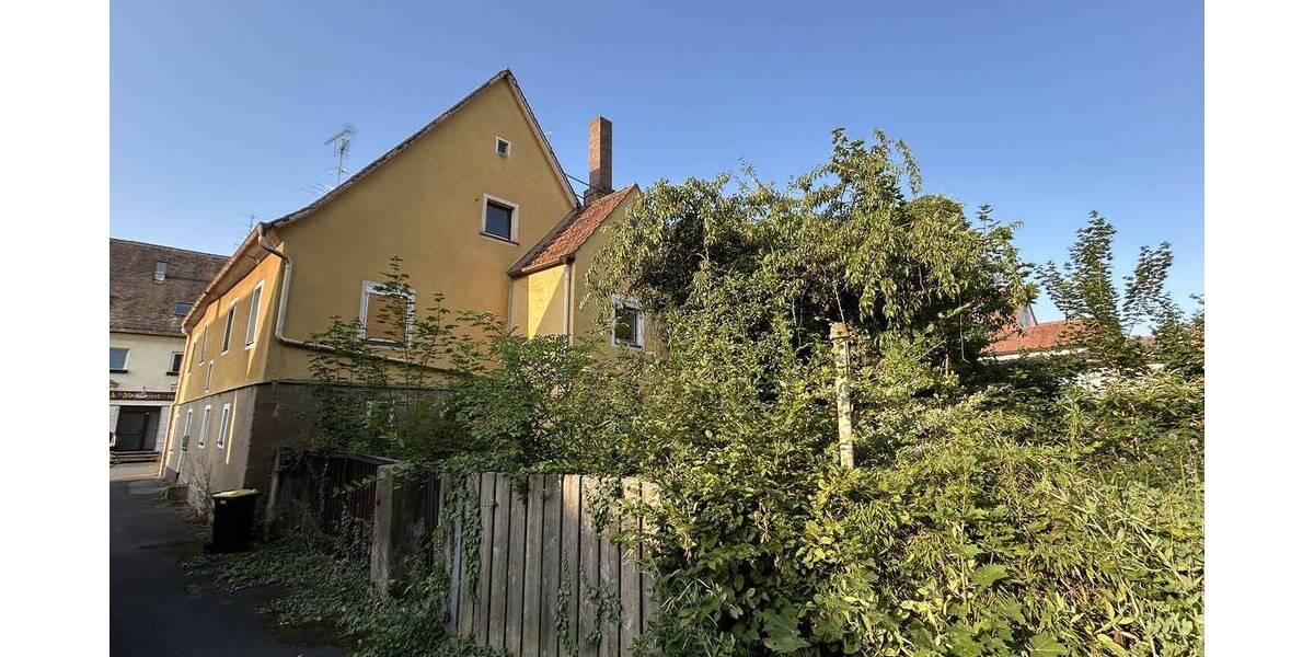 Mehrfamilienhaus, Wohnhaus Erlangen / Frauenaurach Frauenaurach - 8 Zimmer, 236 m&sup2;, 359.000&euro; | Angebot:25701559