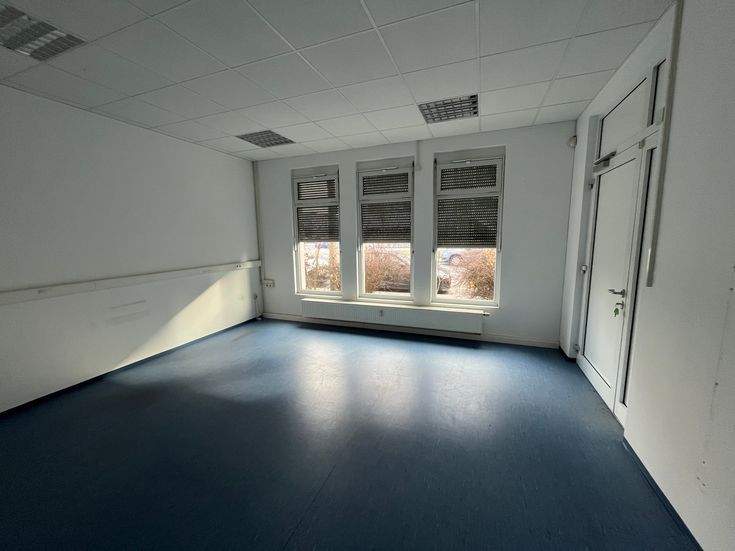 Gewerbeobjekt Nürnberg Gibitzenhof - 3 Zimmer, 152 m&sup2;, 1.520&euro; | Angebot:25678607