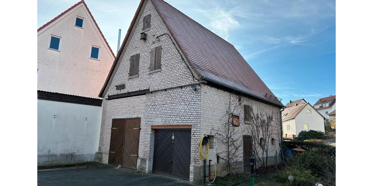 Einfamilienhaus Lauf an der Pegnitz - 7 Zimmer, 170 m&sup2;, 430.000&euro; | Angebot:25408089