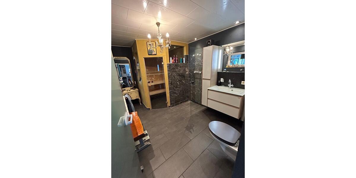 Einfamilienhaus Lauf an der Pegnitz - 8 Zimmer, 250 m&sup2;, 648.000&euro; | Angebot:24742532