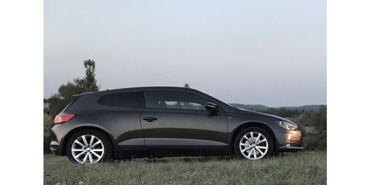 VW Scirocco 151.000 km 15.700 &euro; Winkelhaid 90610