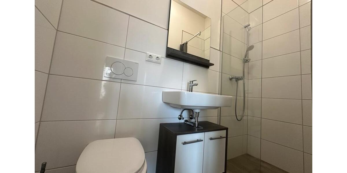 Dachgeschoßwohnung Schwabach - 3 Zimmer, 80 m&sup2;, 1.250&euro; | Angebot:25813971