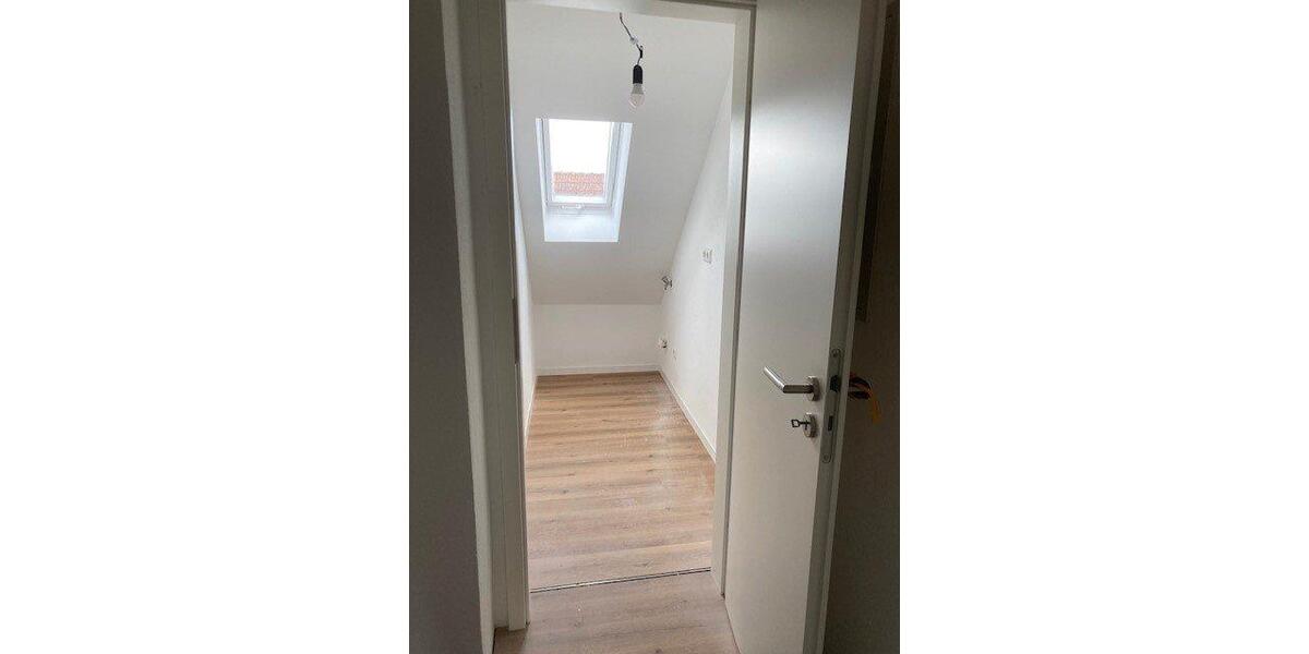 Dachgeschoßwohnung Altdorf bei Nürnberg - 3 Zimmer, 80 m&sup2;, 930&euro; | Angebot:26630189