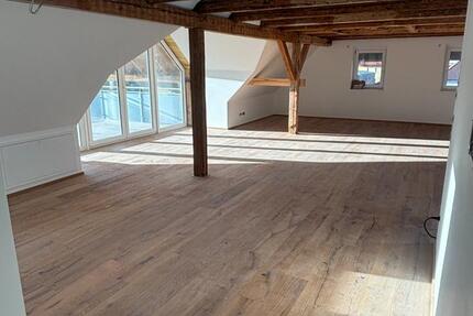 Wohnung Neustadt an der Aisch - 2.5 Zimmer, 106 m&sup2;, 1.200&euro; | Angebot:24706593