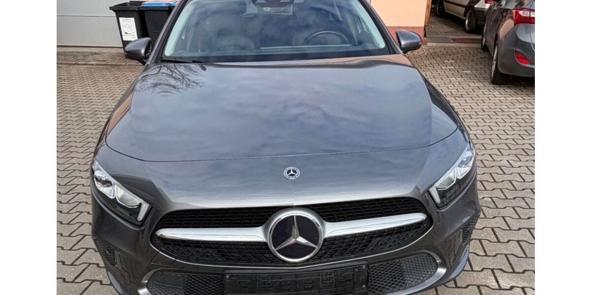 Mercedes-Benz A 200 89.000 km 16.200 &euro; Büchenbach 91056