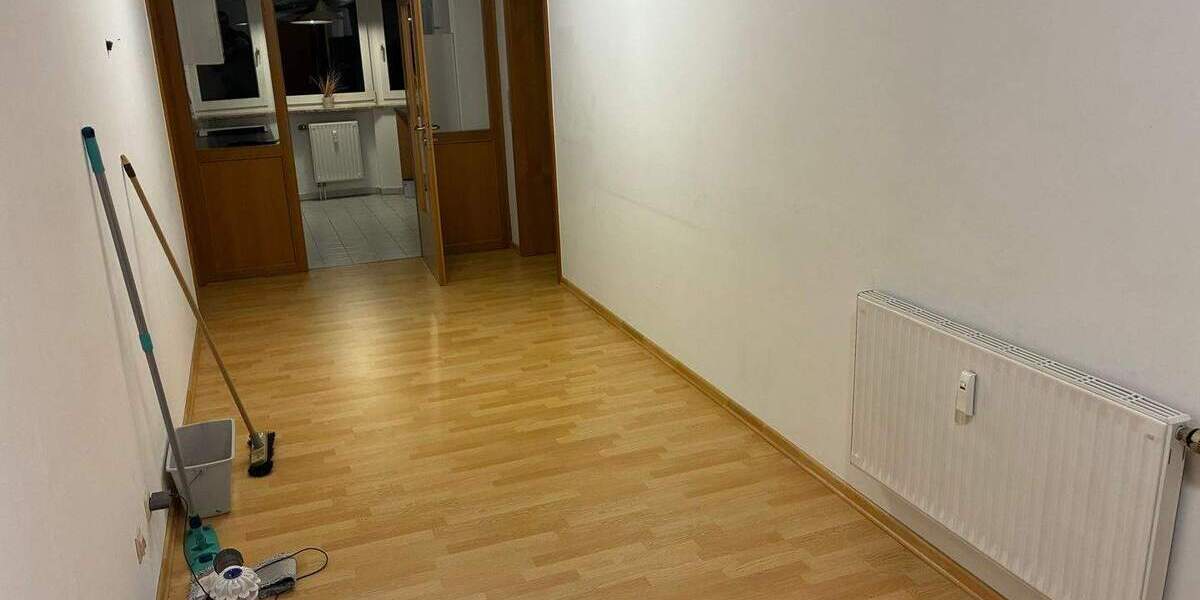 Zimmer Nürnberg Thon - 3 Zimmer, 83 m&sup2;, 950&euro; | Angebot:25876836