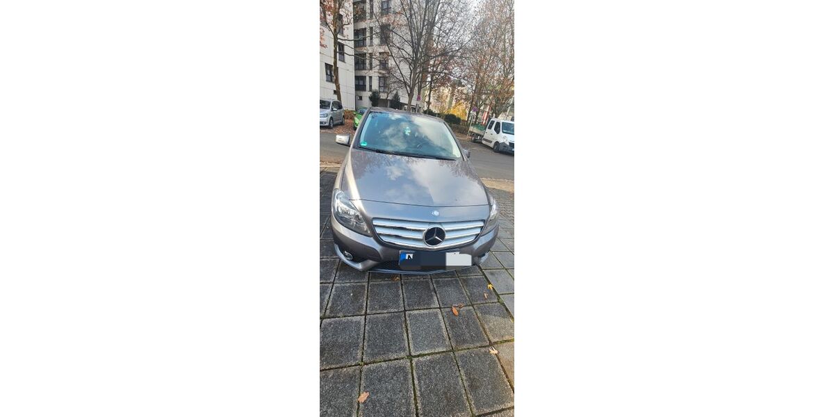 Mercedes-Benz B 180 116.000 km 8.900 &euro; Nürnberg 90471