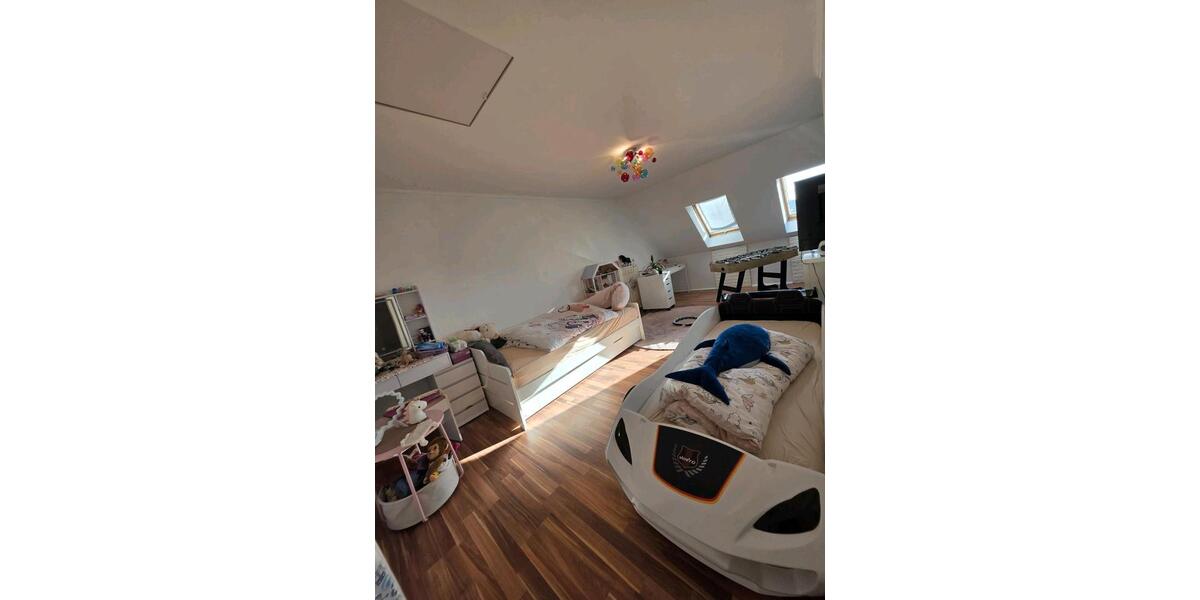 Reihenhaus Roßtal - 5 Zimmer, 125 m&sup2;, 495.000&euro; | Angebot:25057584