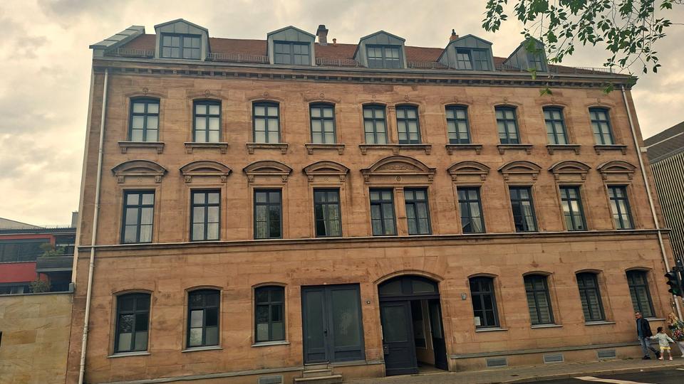 Gewerbeobjekt Fürth Eigenes Heim - 2.800&euro; | Angebot:24763716