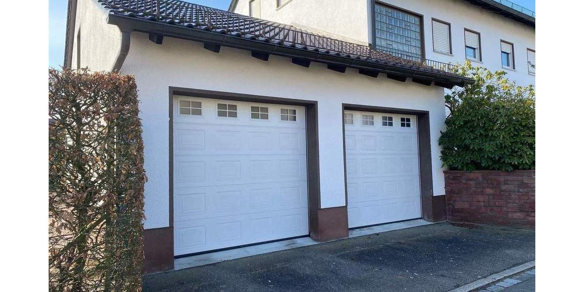 Mehrfamilienhaus, Wohnhaus Langenzenn - 8 Zimmer, 194 m&sup2;, 679.000&euro; | Angebot:25797925