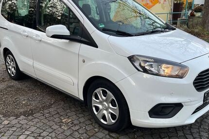 Ford Tourneo Courier 189.000 km 7.200 &euro; Nürnberg 90482