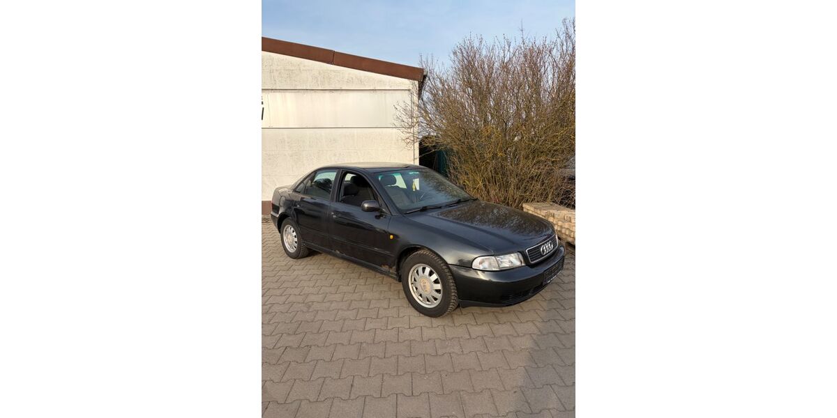 Audi A4 279.000 km 2.250 &euro; Zirndorf 90513