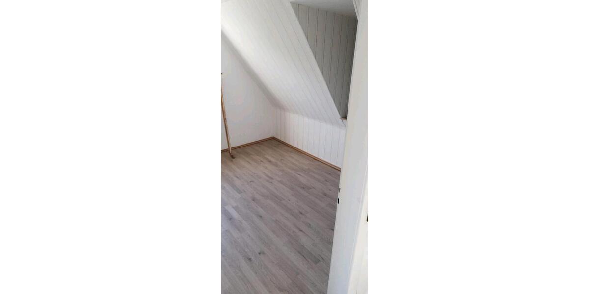 Einfamilienhaus Schwabach - 7 Zimmer, 120 m&sup2;, 1.600&euro; | Angebot:25942046