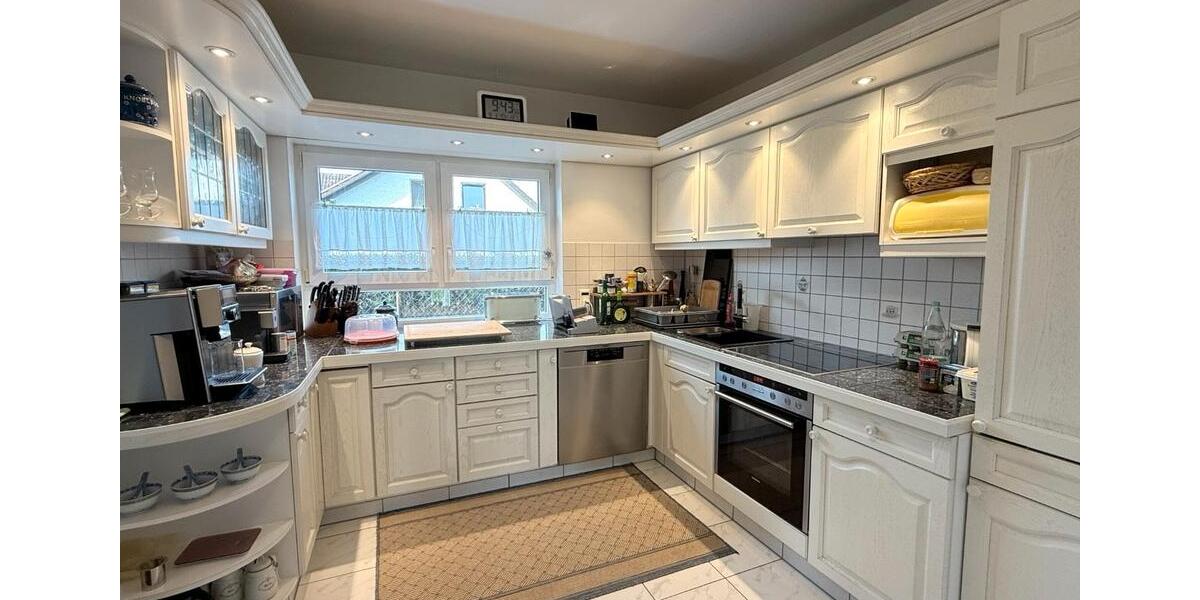 Einfamilienhaus Pyrbaum - 8 Zimmer, 238 m&sup2;, 695.000&euro; | Angebot:25993950