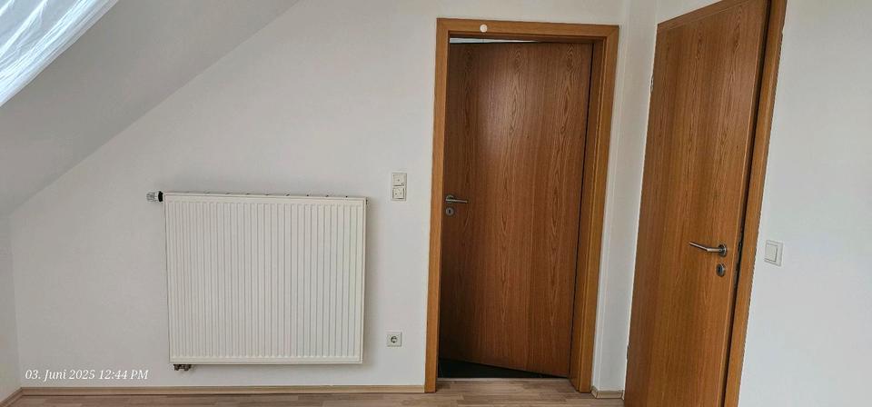 Dachgeschoßwohnung Cadolzburg - 2 Zimmer, 77 m&sup2;, 930&euro; | Angebot:26567487