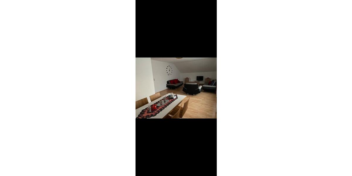 Dachgeschoßwohnung Poxdorf - 2 Zimmer, 65 m&sup2;, 770&euro; | Angebot:25175806