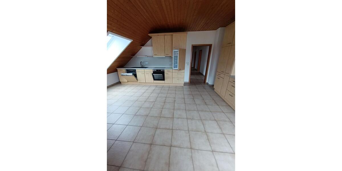 Etagenwohnung Igensdorf - 5 Zimmer, 135 m&sup2;, 1.190&euro; | Angebot:26612657