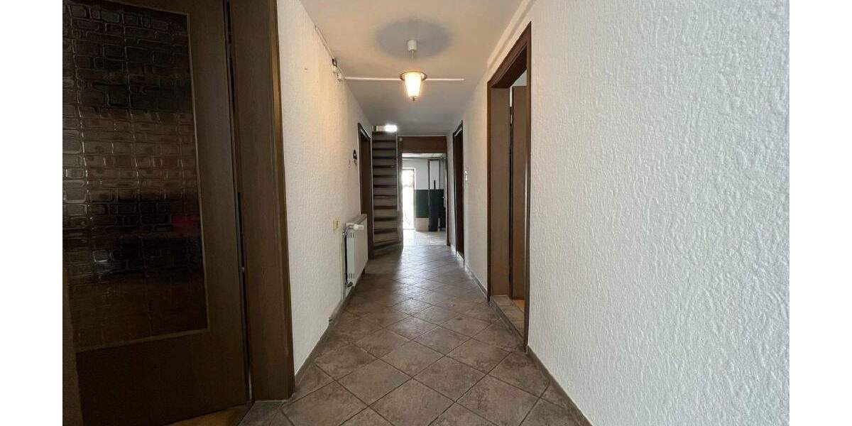 Einfamilienhaus Burgthann - 7 Zimmer, 143 m&sup2;, 319.000&euro; | Angebot:25667536