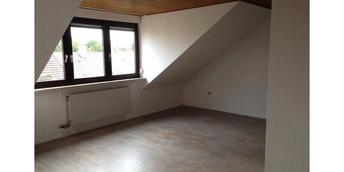 Reihenhaus Nürnberg Schnepfenreuth - 6.5 Zimmer, 175 m&sup2;, 1.050.000&euro; | Angebot:25023256