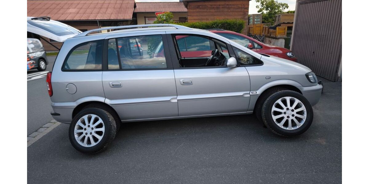 Opel Zafira Life 159.000 km 5.499 &euro; Roßtal 90574