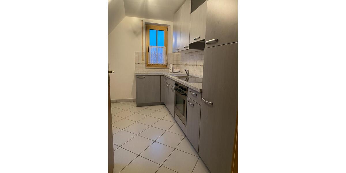 Dachgeschoßwohnung Nürnberg Almoshof - 1 Zimmer, 40 m&sup2;, 520&euro; | Angebot:25812637