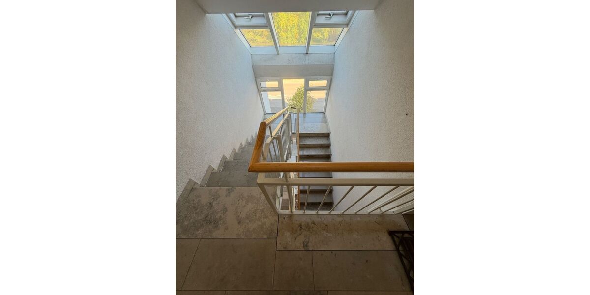 Lichtdurchflutete 3-Zimmer-Dachgeschosswohnung mit Südwestbalkon in Schwand - 3- Schwandstetten Schwand | Angebot:27621624