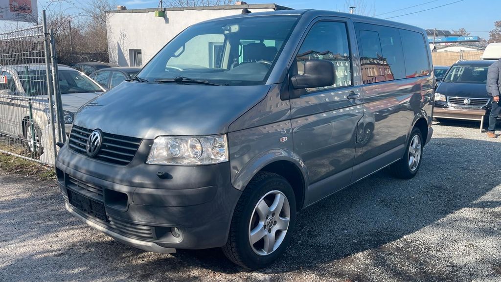 VW T5 Transporter 265.000 km 8.990 &euro; Fürth 90763