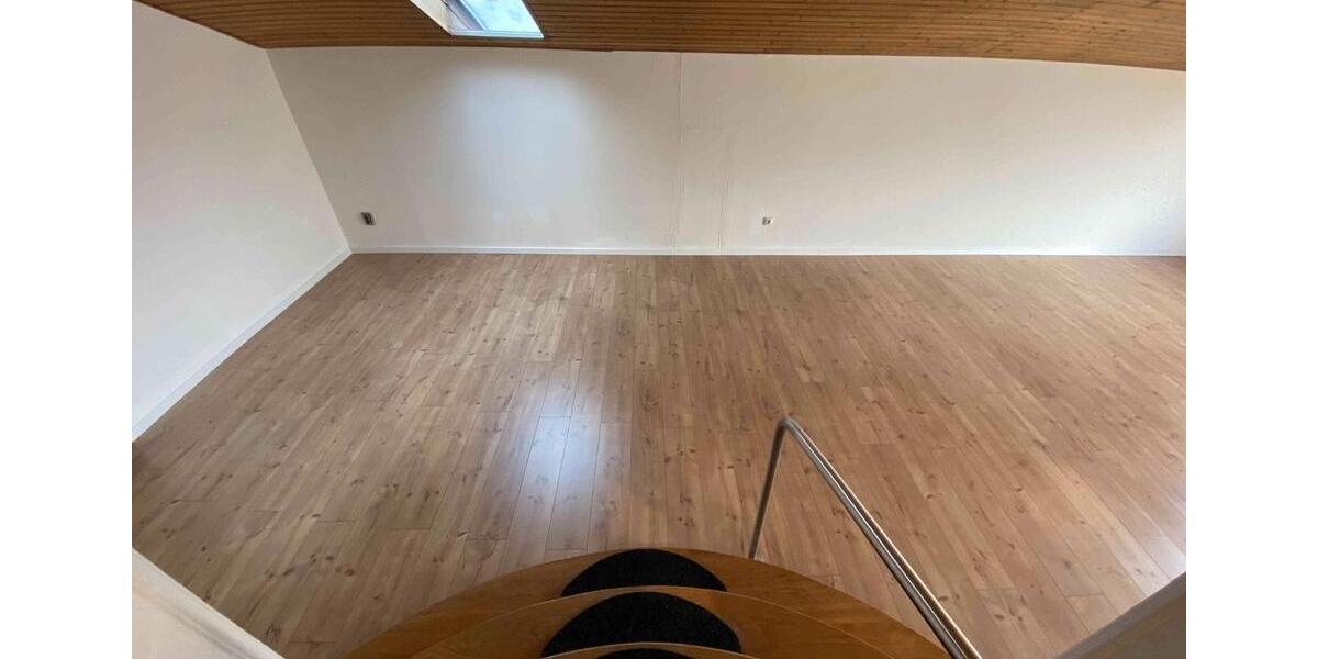 Etagenwohnung Aurachtal - 3 Zimmer, 105 m&sup2;, 900&euro; | Angebot:26022265