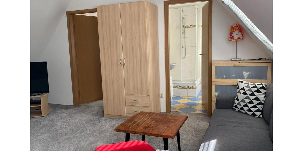 Dachgeschoßwohnung Nürnberg Almoshof - 1 Zimmer, 40 m&sup2;, 520&euro; | Angebot:25812637