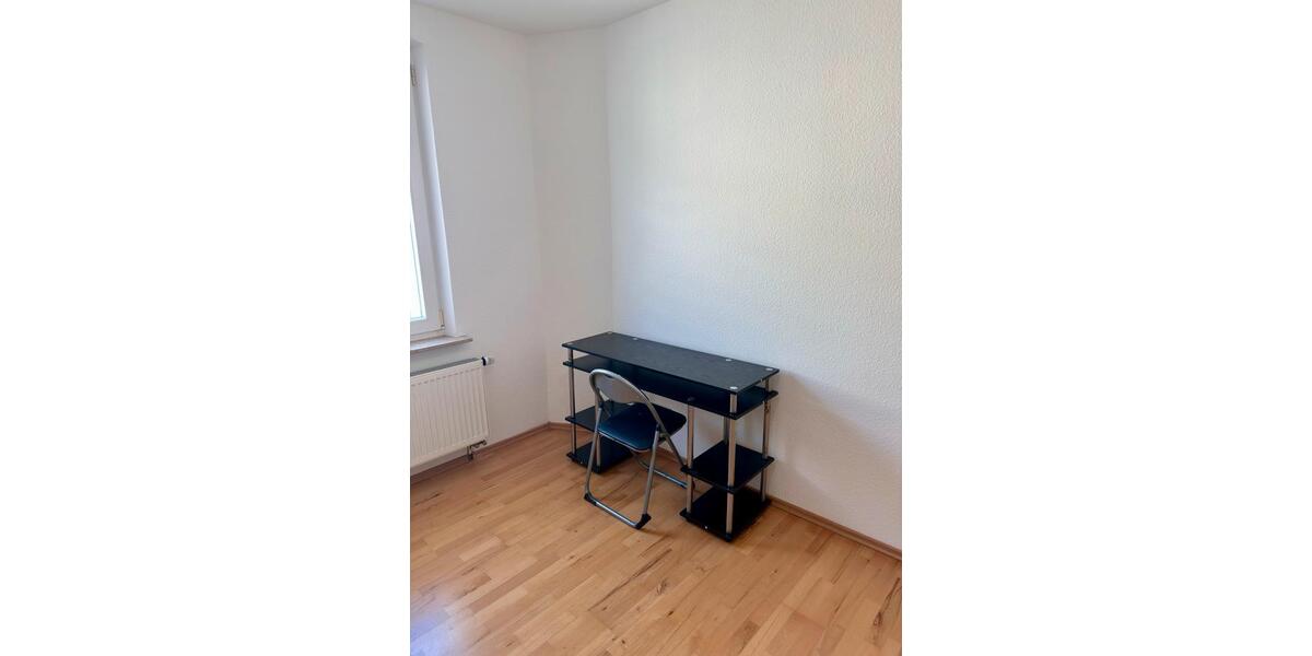 Etagenwohnung Erlangen Bruck - 1 Zimmer, 90 m&sup2;, 480&euro; | Angebot:25805734